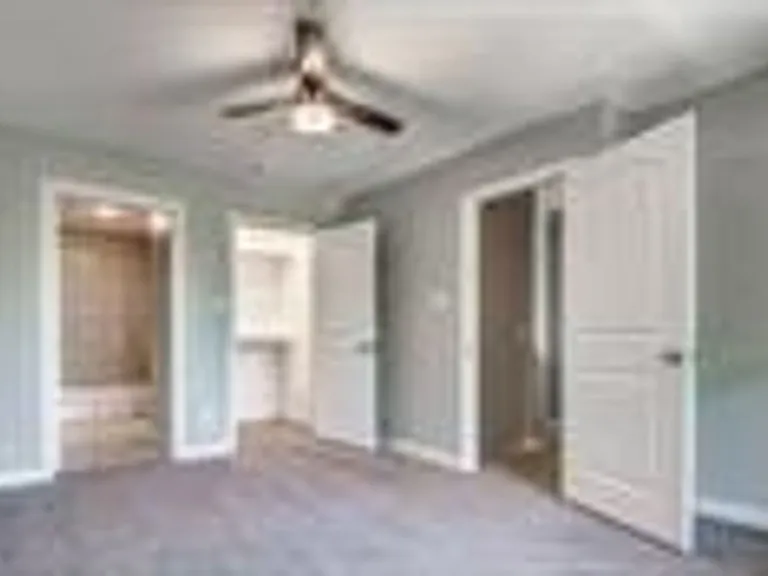 3258 Wexford Dr — Photo 3