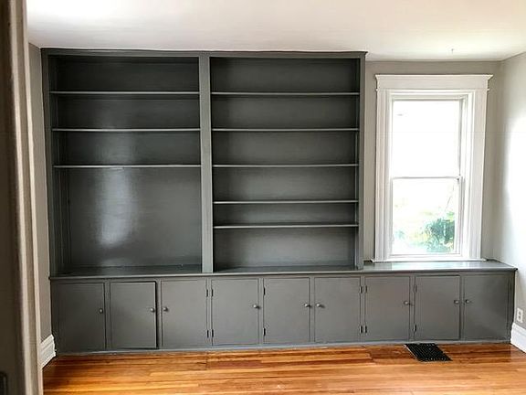 3rd image of 2325 Victor St APT 1