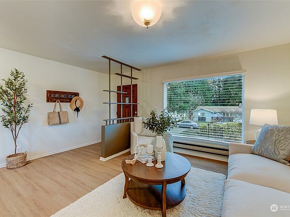 4th image of 20405 54th Avenue W
