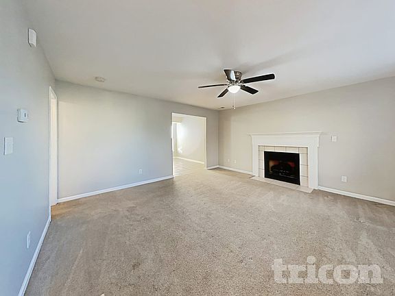 3rd image of 7043 Red Bud Cir