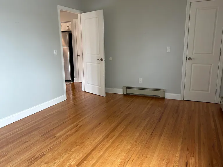 3142 Morley Ave — Photo 3