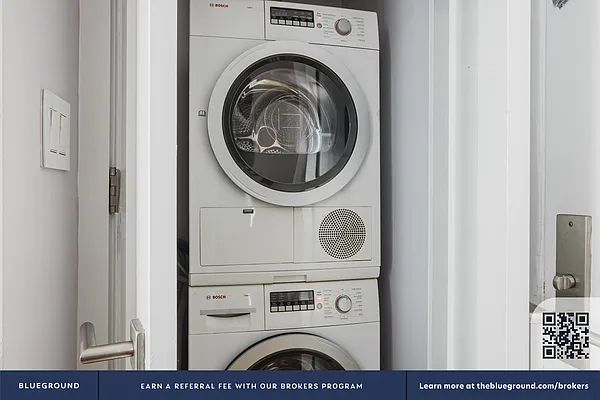 Rented by The Blueground | media 14