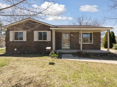 18289 N Oak Dr, Clinton Township, MI, 48038