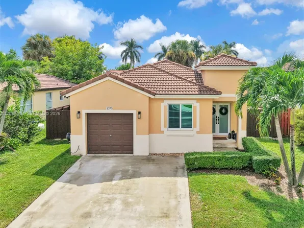 1375 SW 105th Ave, Pembroke Pines, FL 33025
