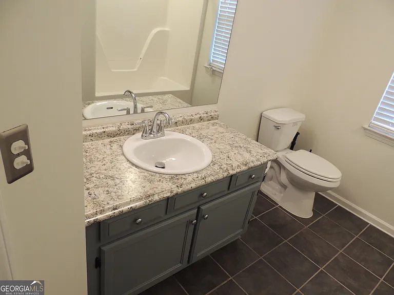 260 Mountainview Dr — Photo 10