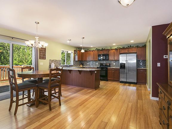 5th image of 8565 83rd St NE