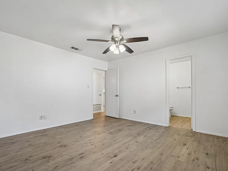 809 Sirocco Dr #A — Photo 18