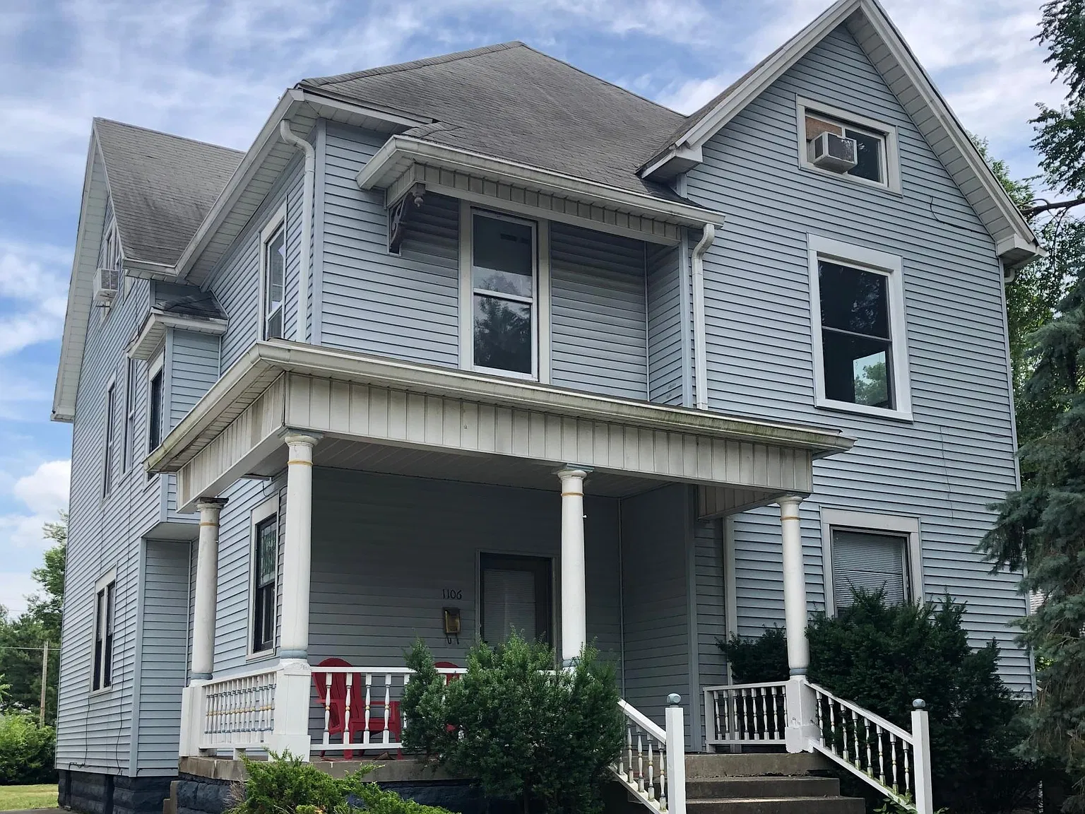 9 bed, 3000 sqft, $3,500 — Photo 1
