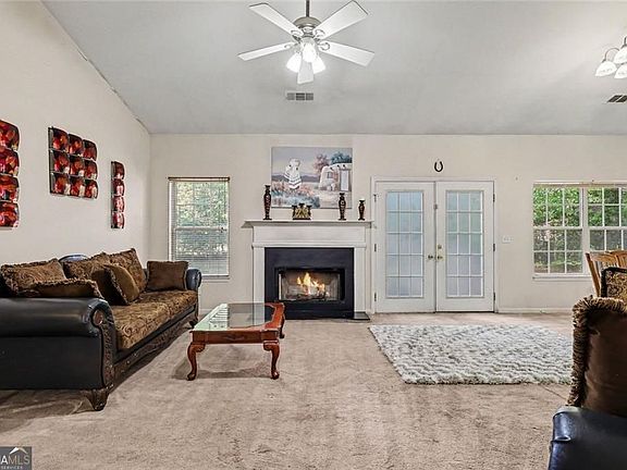 4th image of 2506 Pine Branch Way
