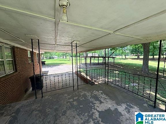 4th image of 2549 Ferguson Rd