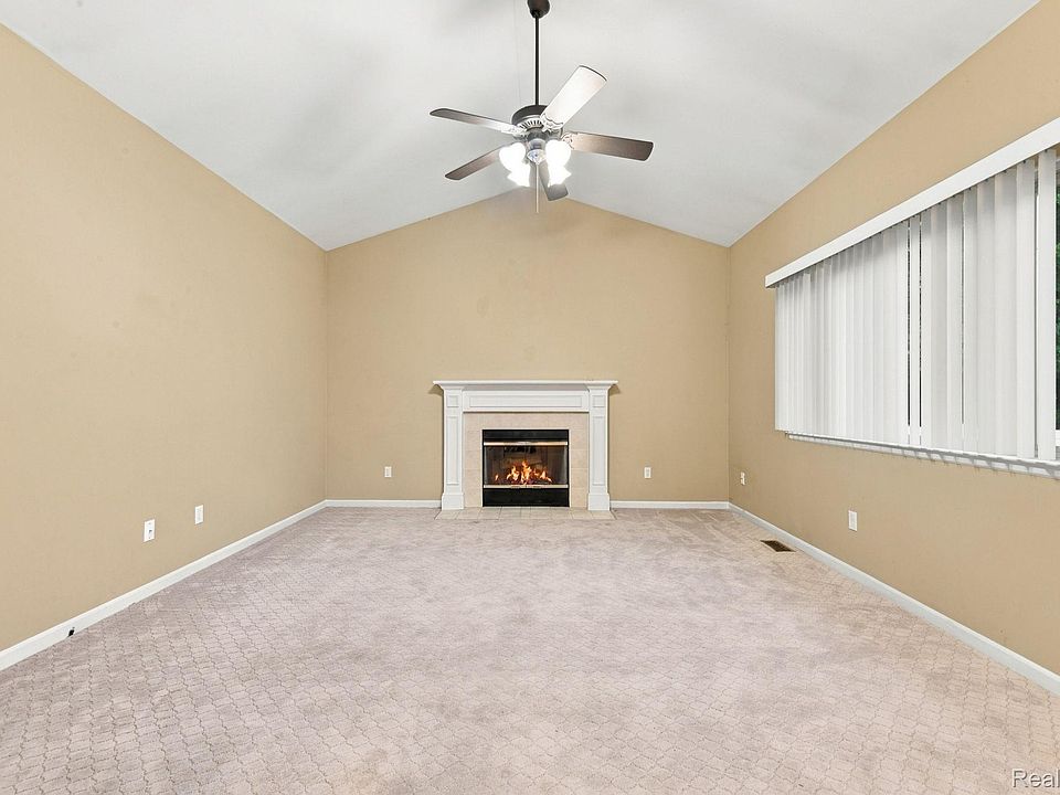 22085 Cherrywood Rd, photo 9