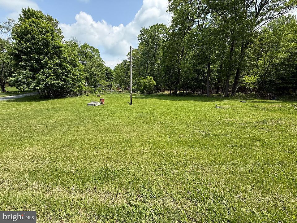 2nd image of 12277 Loop Rd