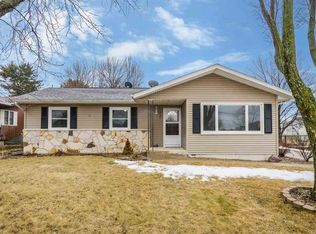 2627 29th Ave, Marion, IA 52302