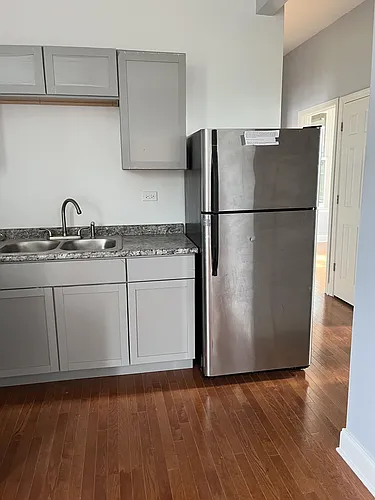 7817 S South Shore Dr Photo 1
