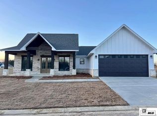 102 Chateau Dr, Monroe, LA 71291