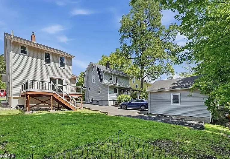 55 Yantecaw Ave — Photo 29