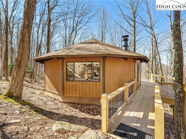 117 Cherrybrook Lane, Beech Mountain, NC 28604