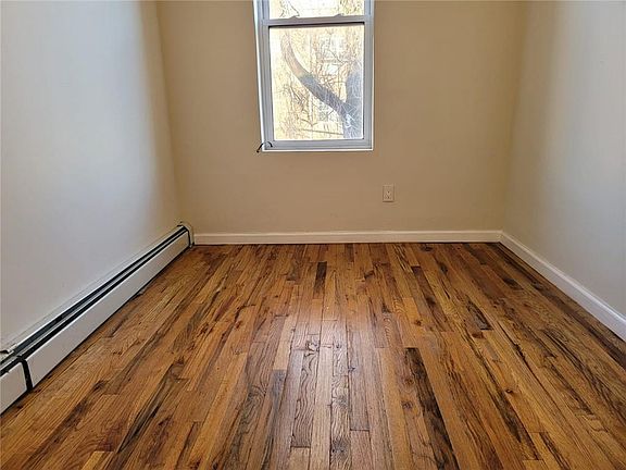 3rd image of 14245 Rockaway Blvd