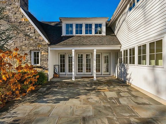 3rd image of 150 Hillspoint Road