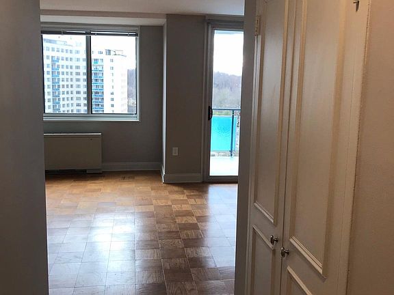 3rd image of 10500 Rockville Pike Unit 1119