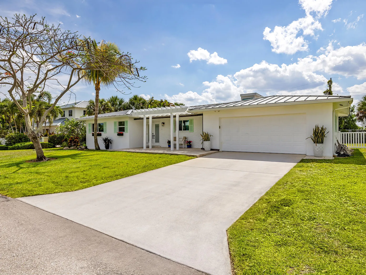 4 bed, 2.0 bath, 1330 sqft, $16,000 — Photo 3