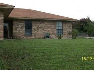 1421 Tobie Layne St, Benbrook, TX 76126