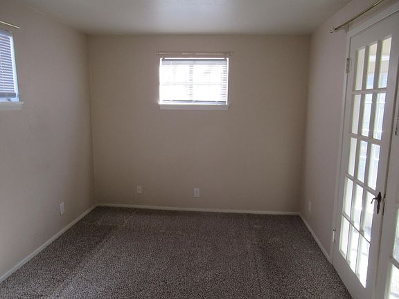 4th image of 2615 1/2 McEarl St