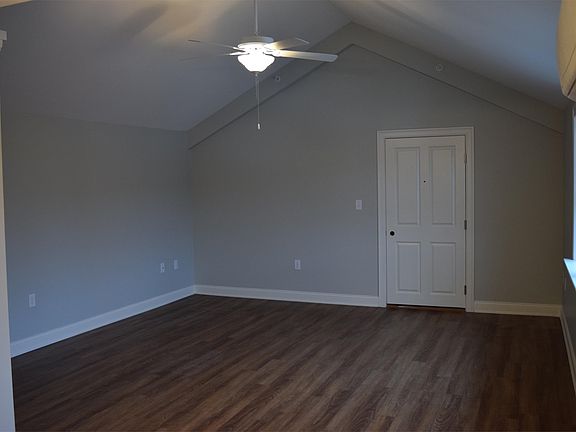 2BR LR, 2nd floor
