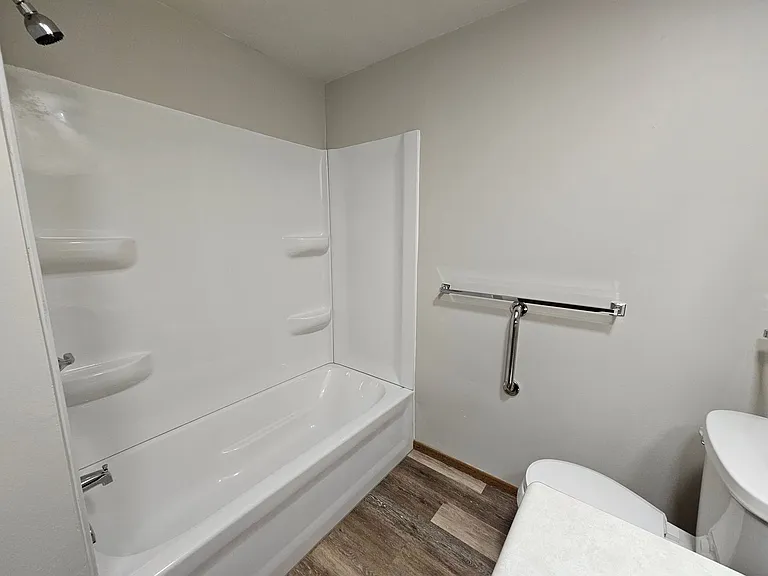 3520 Evergreen Dr — Photo 17