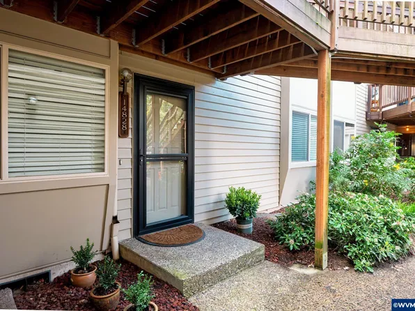 14828 SW 109th Ave, Tigard, OR 97224