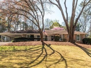 520 Amberidge Trl NW, Sandy Springs, GA 30328
