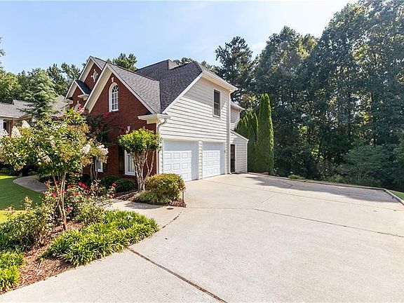 3rd image of 745 Woodbrook Way