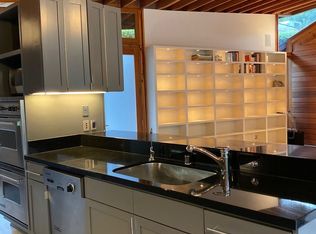 3628 Dixie Canyon Pl, Sherman Oaks, CA 91423