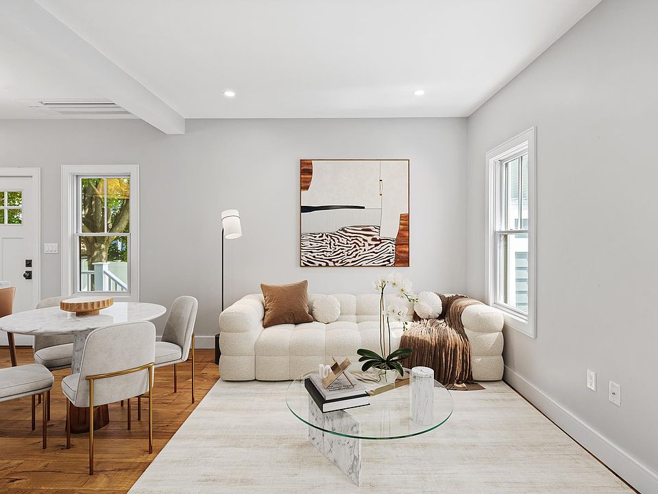 1st image of 107 Belmont St #107