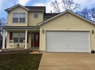 708 Hawks Circle Dr, Hillsboro, MO 63050