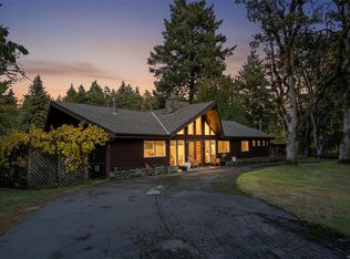 2200 Aldeane Ave, Colwood, BC V9B 2C5