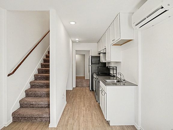 4th image of 7048 Elm Cove