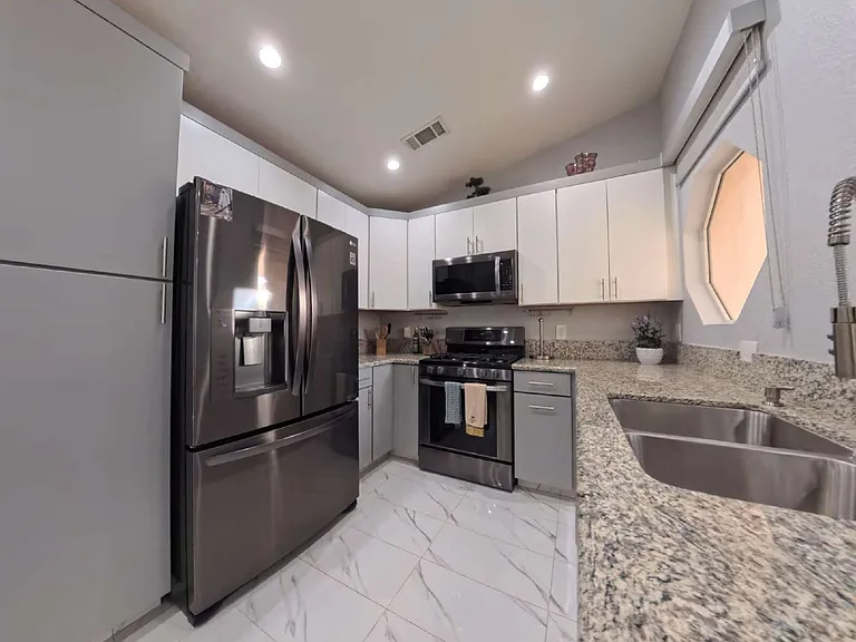 5415 W Harmon Ave #2137 — Photo 12