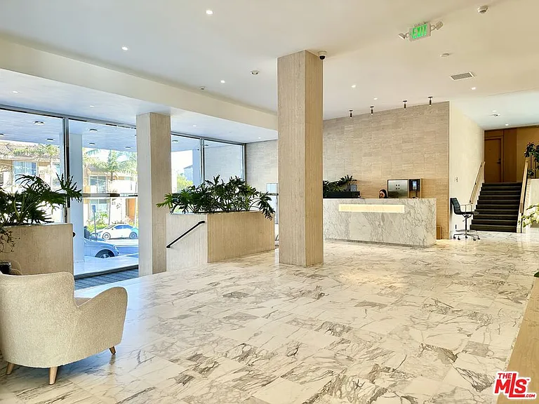 999 N Doheny Dr #1207 — Photo 24