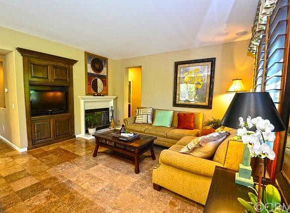 2nd image of 3293 E Holt Ave