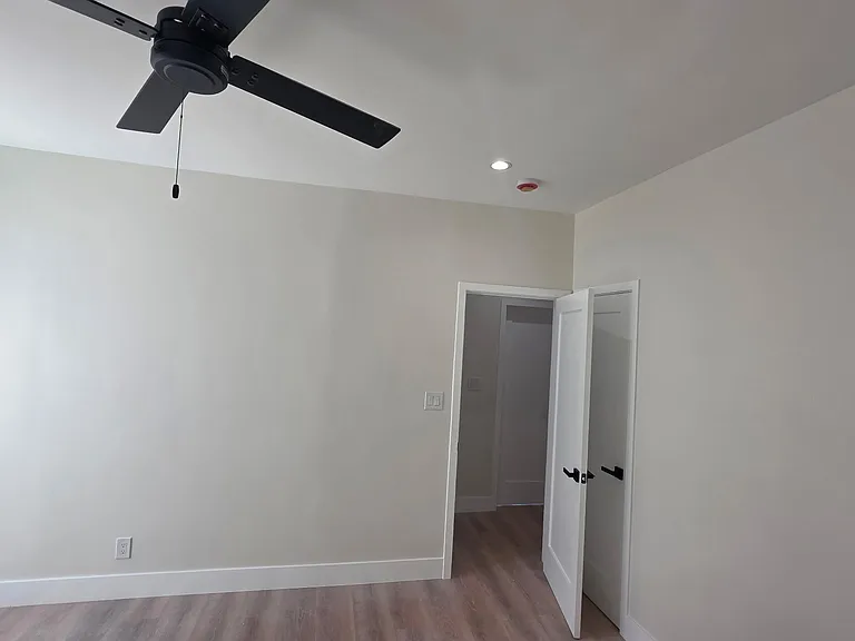 5706 S Figueroa St #5706 — Photo 4