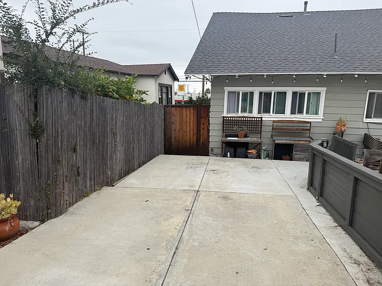 S Bandini St — Photo 5