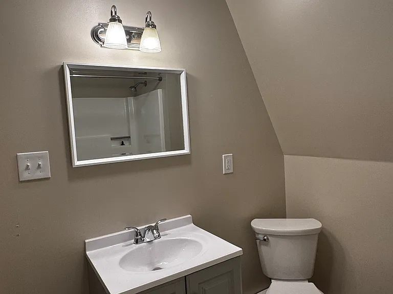 5426 Spring Rd #4 — Photo 4