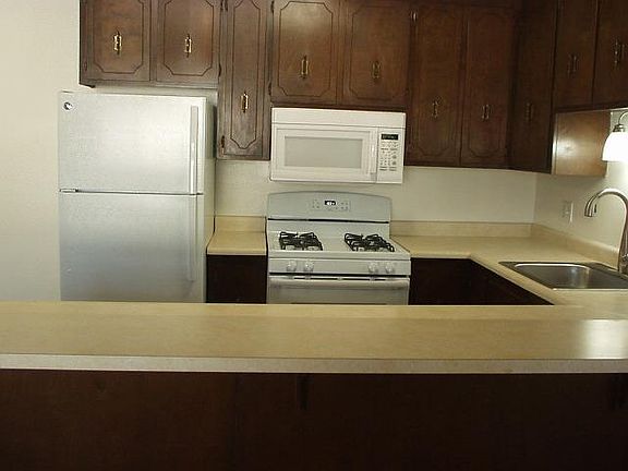 2nd image of 2227 Northrop Ave APT 16