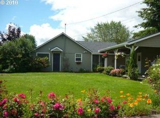 324 NW 11th St, McMinnville, OR 97128