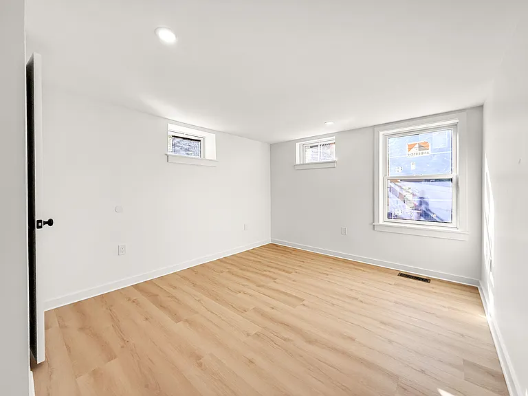 204 Endicott Ave #2 — Photo 11