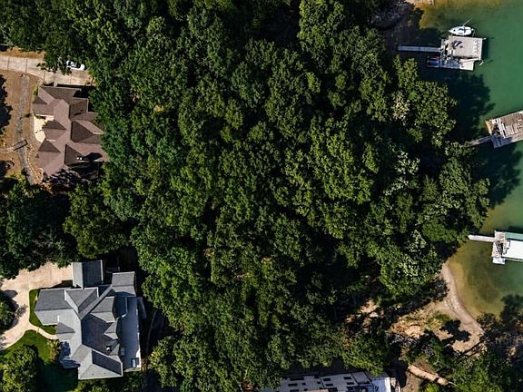 4th image of 7595 Breeze Bay Rd