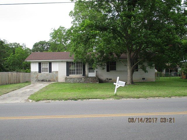 1st image of 406 E Dennis Ave