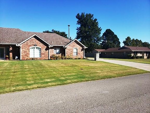 4th image of 2100 Phelps Dr