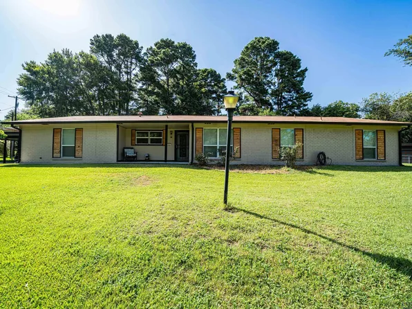 707 Leona St, White Oak, TX 75693